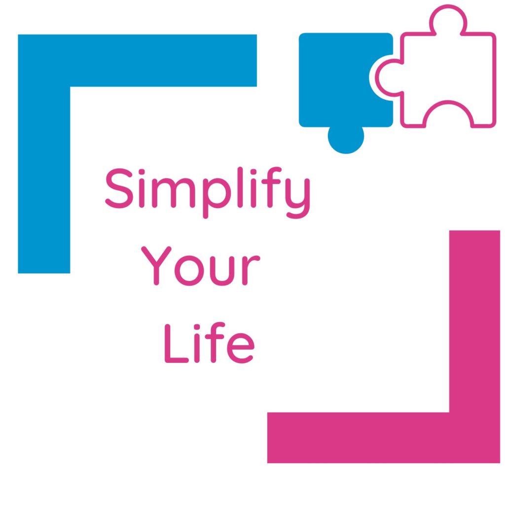 The words Simplify Your Life with a jigsaw moteif